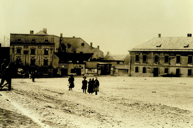 Plac Teatralny i kamienica Bludowskich ok. 1910